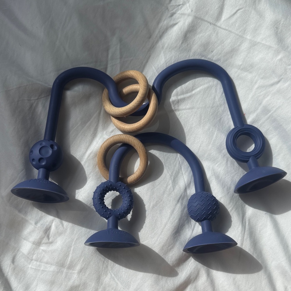HighChair Suction Toy - Montessori Inspired